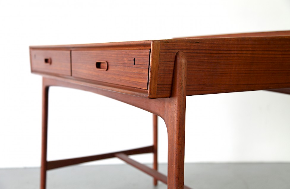 Freestanding Teak Writing Desk / Schreibtisch by Svend Aage Madsen, 1958 - Made in Denmark_Gallery