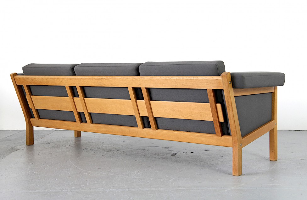 Oak Threeseater Sofa GE-40 by Hans J. Wegner