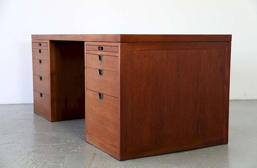 Teak Writing Desk / Schreibtisch by Børge Mogensen produced by P. Lauritsen & Sons 1958 - Made in Denmark_6