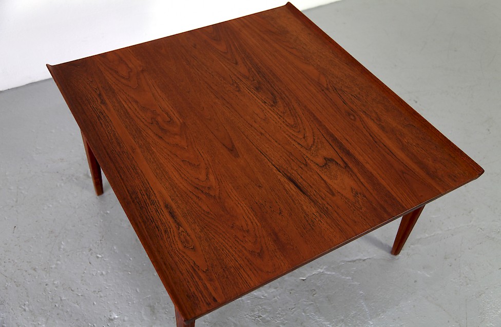 Danish Modern Teak Coffe Table / Couchtisch by Finn Juhl for France and Daverkosen_7