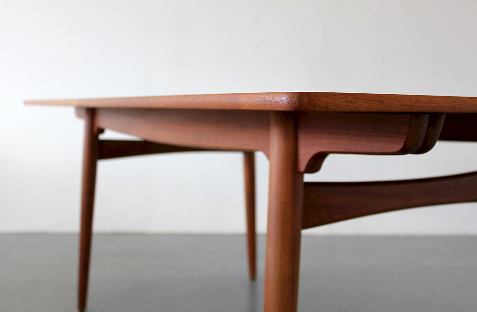 Hans J. Wegner Dining Table / Esstisch Mod. AT 310 Teak and Oak by Andreas Tuck - Made in Denmark_1