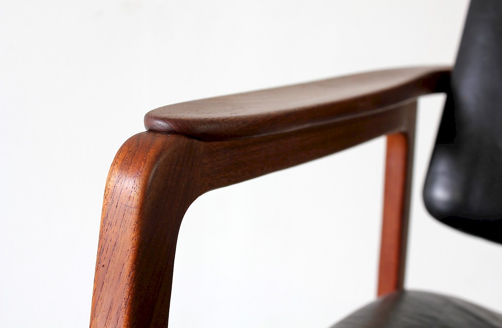 Sigvard Bernadotte "132" Arm Chair