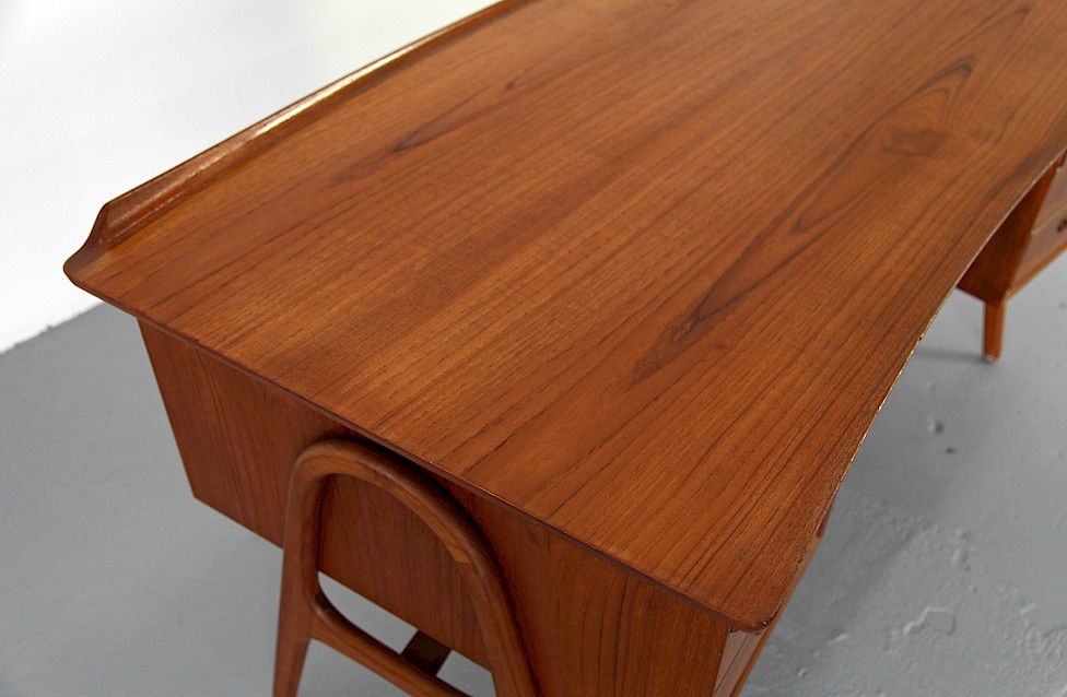 Teak Writing Desk / Schreibtisch by Svend Aage Madsen for Sigurd Hansen - Made in Denmark_4