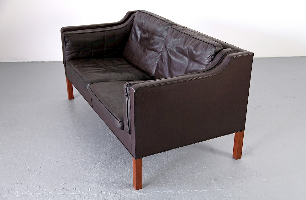 Two-seater sofa by Børge Mogensen, model 2212 Fredericia Stolefabrik, Denmark