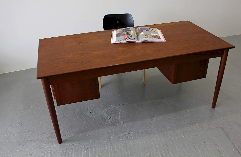 Danish Modern Teak and Oak Writing Desk by Børge Mogensen for Søborg 1952 - Made in Denmark_4