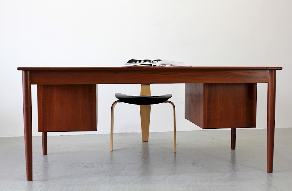 Danish Modern Teak and Oak Writing Desk by Børge Mogensen for Søborg 1952 - Made in Denmark_3