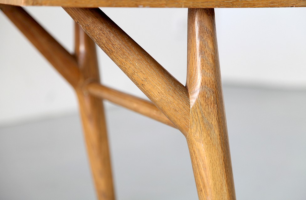 Mid Century Modern Oakwood Desk by Paul Laszlo for Brown Saltman - Made in USA_3