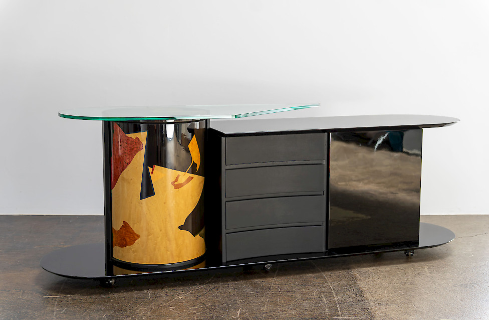 Carlo Malnati - Anrichte mit Bar