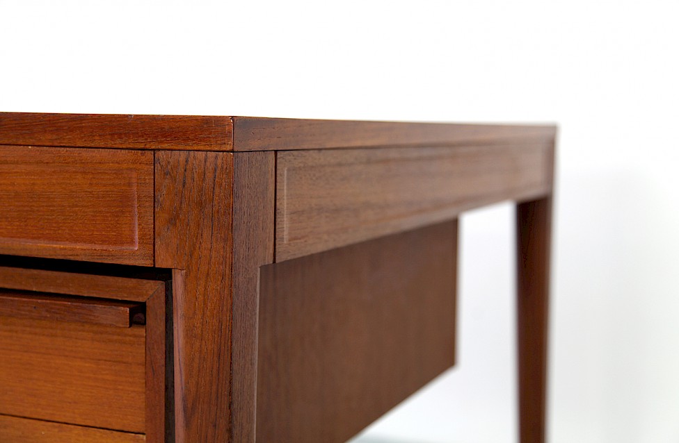 Danish Design Classic Finn Juhl Diplomat Writing Desk by France & Søn - Made in Denmark_2