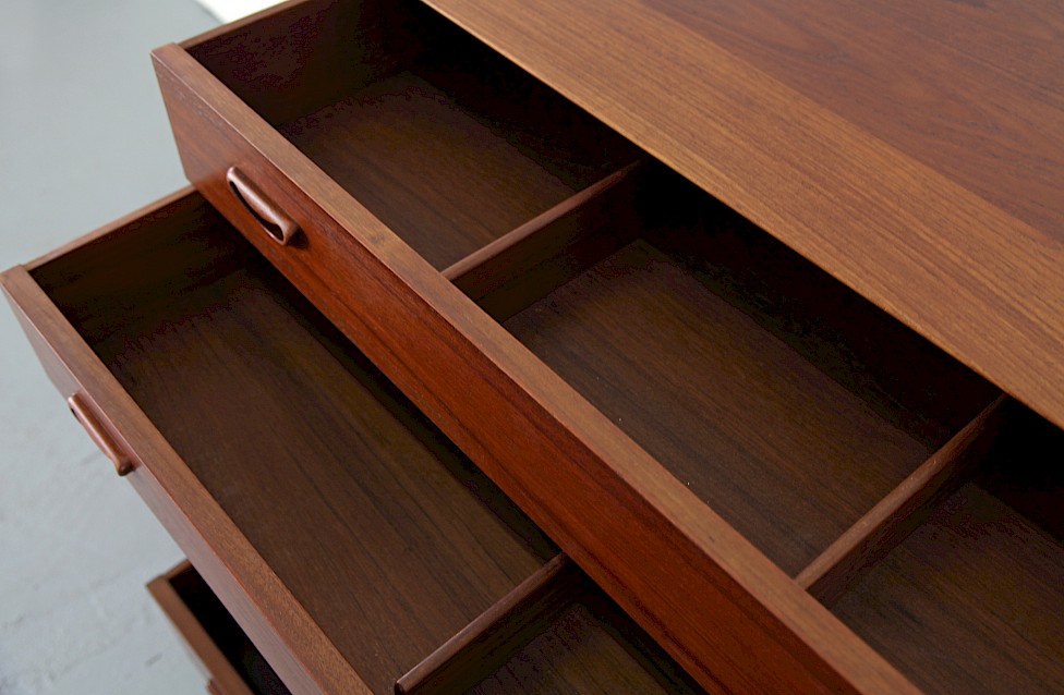 Teak Ches of Drawers by Peter Hvidt an Orla Molgaard Nielsen for Soborg Mobelfabrik - Made in Denmark_9