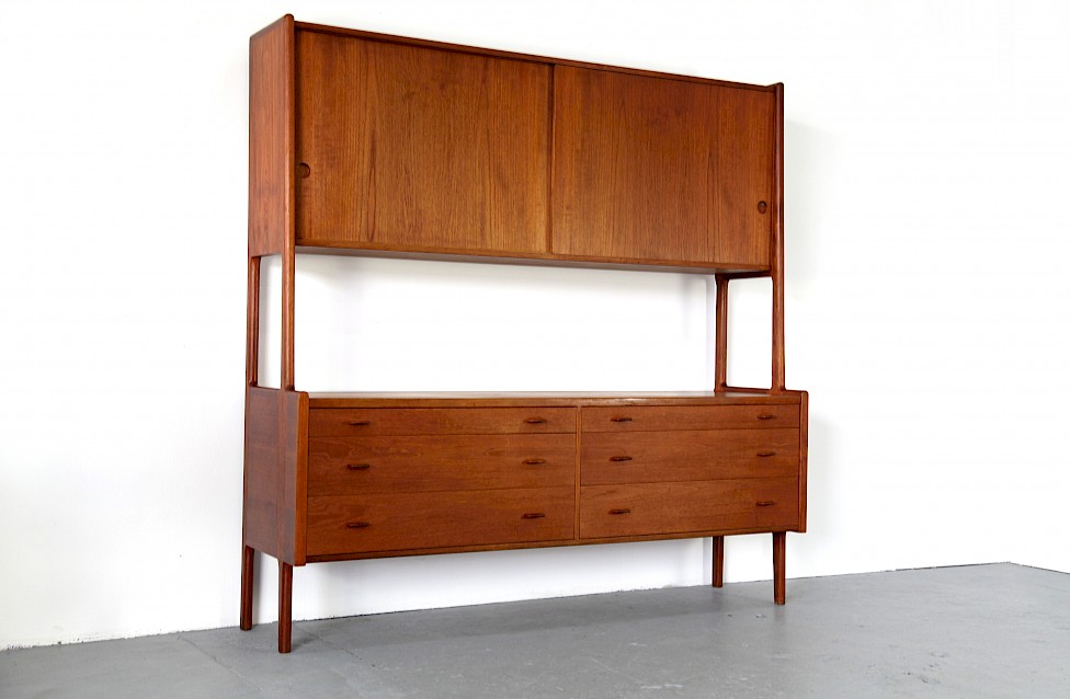 Teak and Oak Highboard Service Cabinet mod RY20 by Hans J Wegner for RY Møbler - Made in Denmark_2