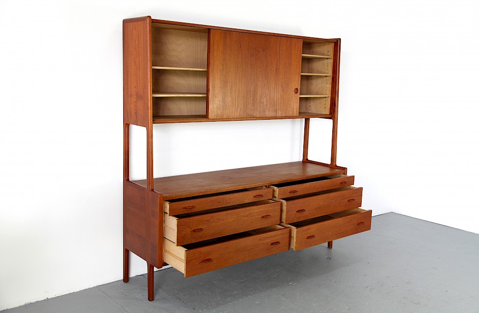 Teak and Oak Highboard Service Cabinet mod RY20 by Hans J Wegner for RY Mobler - Made in Denmark_9