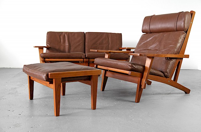 Teak and Leather Lounge Chair with Ottoman G-375 by Hans J Wegner for Getama Made in Denmark_Galerie