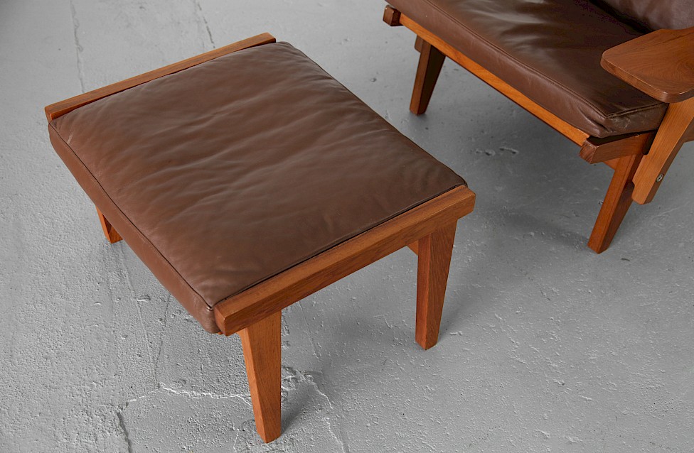 Hans J. Wegner Lounge Chair with Ottoman Adore Modern
