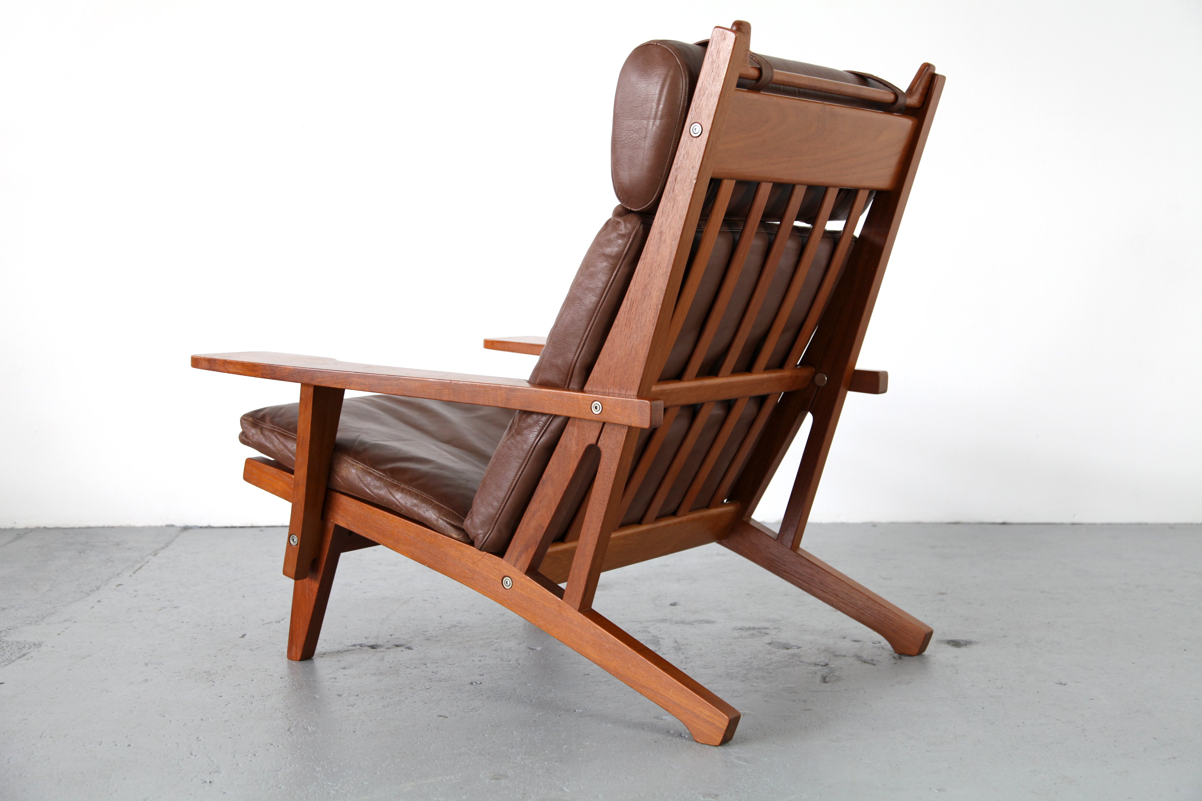 Teak and Leather Lounge Chair with Ottoman G-375 by Hans J Wegner for Getama Made in Denmark_8