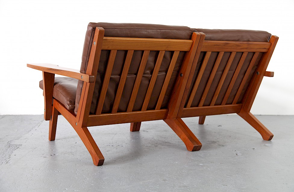 Teak and Leather Two Seater Sofa Model G-375 by Hans J Wegner for Getama Made in Denmark_9