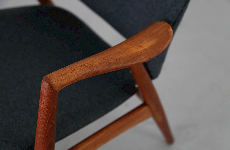 Danish Modern Teak Arm Chair with Kvadrat Upholstery Fabric - Made in Denmark_2_4