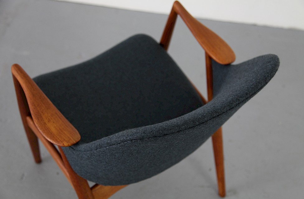 Danish Modern Teak Arm Chair with Kvadrat Upholstery Fabric - Made in Denmark_2_8