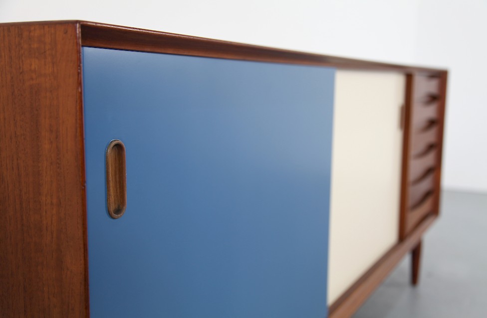 Triennale Sideboard with colored Doors by Arne Vodder