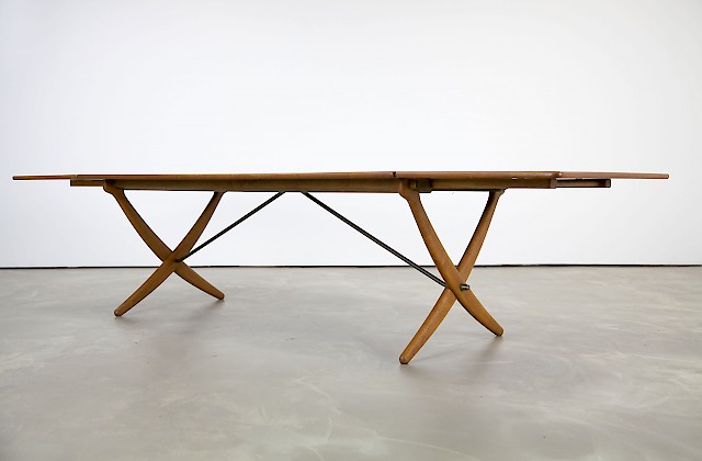 Dining Table AT-314 by Hans J. Wegner