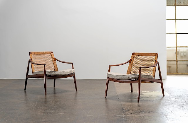 Easy Chairs - Hartmut Lohmeyer