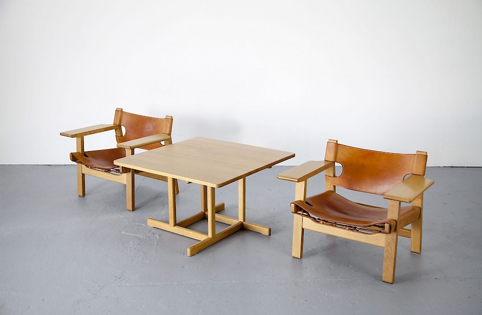 Spanish Chairs by Børge Mogensen