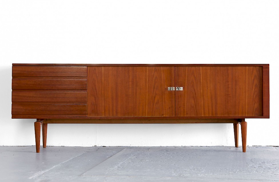 Een zin Gedeeltelijk schuif H.W. Klein Premium Teak Sideboard - Adore Modern