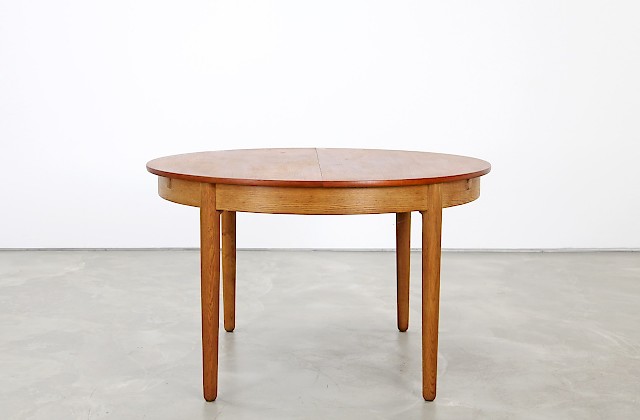 Hans Wegner Dining Table