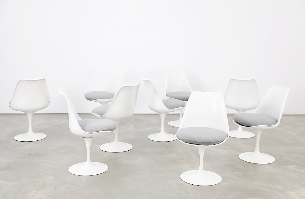 Tulip Chairs by Eero Saarinen