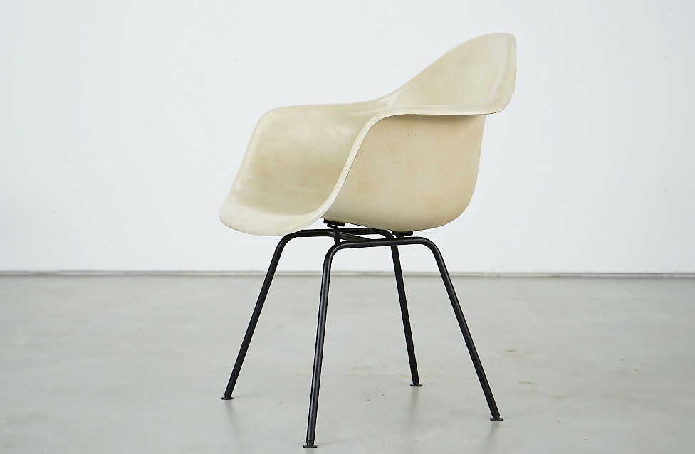 Eames Fiberglass Armchair