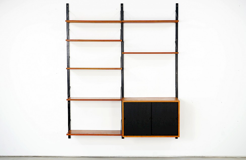 Shelving System Royal by Poul Cadovius