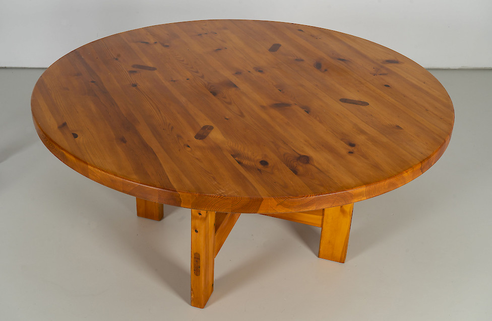 Pine Dining Table By Roland Wilhelmsson, Round Table Anderson
