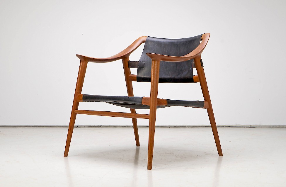 "Bambi" Lounge Chair by Rastad & Relling