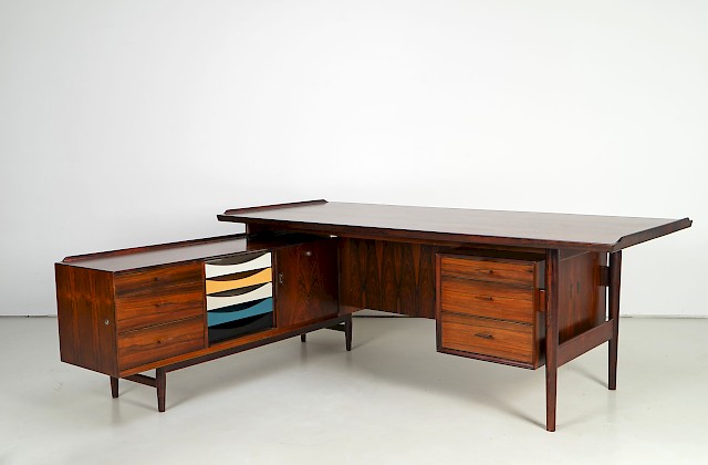 Schreibtisch mit Sideboard von Arne Vodder